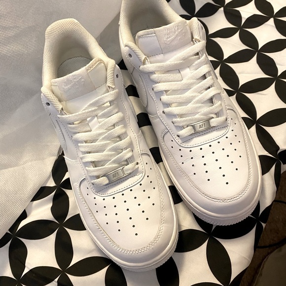 AF1 10M - Picture 1 of 10